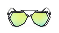 Load image into Gallery viewer, Sonnenbrille V-förmiges Polygon schwarzes Gestell 400UV verspiegelt
