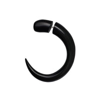 Load image into Gallery viewer, Fake Horn Piercing Hook Spirale Kralle handgeschnitzt schwarz Dehner Ohrring
