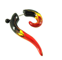 Load image into Gallery viewer, Fake Piercing Fragezeichen Flammen schwarz rot gelb Plug Ohrstecker Unisex Acryl Schmuck Edelstahl
