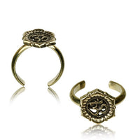 Cargar imagen en el visor de la galería, Messing Zehenring OM-Blume golden antik verstellbar nickelfrei
