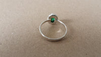Cargar imagen en el visor de la galería, Silberring Onyx grün 7 mm oval Stein Rand 925er Sterling Silber Ringe Schmuck
