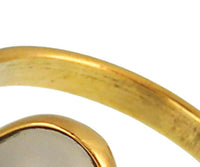 Load image into Gallery viewer, Messing Ringe Mondstein schimmernd glatt oval Kugel Rand antik golden Tribal Schmuck
