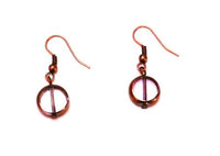 Load image into Gallery viewer, Glasperlen Ohrringe Kreis rosa kupfer Ohrhänger Messing Damen Schmuck nickelfrei
