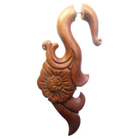 Load image into Gallery viewer, Fake Lobe Piercing Edelstahl Holz Dehnschnecke
