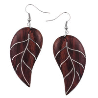 Load image into Gallery viewer, Holzohrringe braun silber Blatt 45 mm Tribal Ohrringe Holz Edelstahl Ohrhänger Organic
