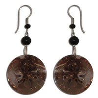 Cargar imagen en el visor de la galería, Ohrringe Rund Blume Kokos Holz Edelstahl dunkelbraun Maserung Ohrhänger
