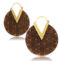 Load image into Gallery viewer, Ohrringe Sawo Holz Brass gold Zacke Blume des Lebens
