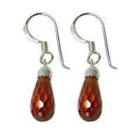 Cargar imagen en el visor de la galería, A pair of Tropfen Zirkonia Ohrringe in faceted purple, pink, red, and orange tones, crafted from 925 Sterling Silber and featuring delicate silver details.
