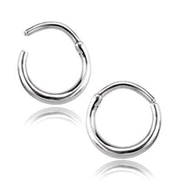 Load image into Gallery viewer, Klapp Segmentring Piercing Sichel Edelstahl Gold PVD
