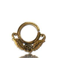 Load image into Gallery viewer, Septum Piercing Nasenringe Rose Blüte Blatt Messing 1 mm goldfarben antik Ohrring
