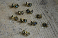 Load image into Gallery viewer, Messing Stein Kristall Ohrstecker gold Sternblume 12mm
