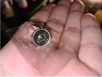 Load image into Gallery viewer, Ohrstecker Glas rund 12mm Zinklegierung Celtic Viking
