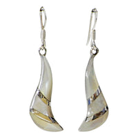 Load image into Gallery viewer, Silberohrringe, Perlmuttfarben und Silber, aus Perlmutt, Silberstreifen, 925er Sterlingsilber-Bügel, 25x6mmØ
