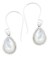 Cargar imagen en el visor de la galería, Silberohrhänger Tropfen 8 mm Perlmutt Seilrand 925 Sterlingsilber Ohrringe
