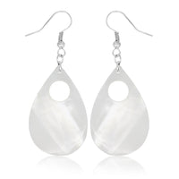 Cargar imagen en el visor de la galería, Perlmutt Muschel Ohrringe 33 mm Tropfen Loch Edelstahl nickelfrei weiß schillernd
