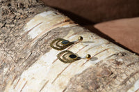 Cargar imagen en el visor de la galería, Bauchnabelpiercing Edelstahl Brass Doppelmandel Inlay
