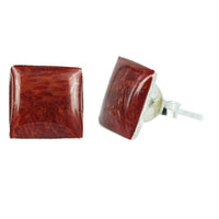 Load image into Gallery viewer, A pair of Koralle Ohrstecker Bambookoralle quadratisch, set in 925er Sterling Silber, featuring red square-shaped Silberohrstecker.
