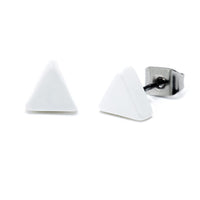 Load image into Gallery viewer, A pair of Ohrstecker Dreieck dick bunt 6 mm Acryl Unisex Ohrringe with flat, triangular acrylic fronts and nickel-free Edelstahl posts with butterfly backs, shown on a plain white background.
