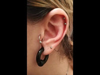 Load image into Gallery viewer, Ball Closure Piercing Klemmkugel Ring schwarz Acryl - chic - net.de
