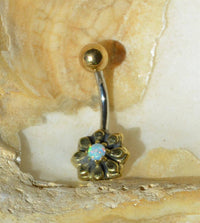 Load image into Gallery viewer, Bauchnabel Piercing Brass Edelstahl Sternblume Stein - chic - net.de
