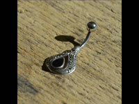 Load image into Gallery viewer, Bauchnabelpiercing aus Edelstahl Silber mit Tropfen Inlay - chic - net.de
