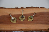 Load image into Gallery viewer, Bauchnabelpiercing Edelstahl Brass Ornament Träne Inlay - chic - net.de

