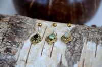 Load image into Gallery viewer, Bauchnabelpiercing Edelstahl Brass Schnörkel Träne Inlay - chic - net.de
