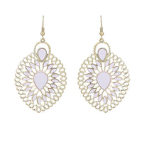 Load image into Gallery viewer, Brass golden weiße Ohrringe Emaille filigran Tropfen umgedreht Seile 6 cm - chic - net.de
