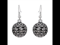 Load image into Gallery viewer, Brass Ohrringe silberfarben schwarz oxidiert Kugeln antik Kreise - chic - net.de
