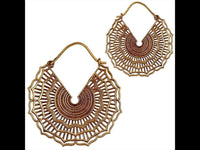 Cargar imagen en el visor de la galería, Brass Ohrringe Tribal Rillen Kreise Blume antik golden Messing - chic - net.de
