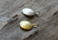 Load image into Gallery viewer, Anhänger Silber 925 vergoldet gebürstet Schale Rillen - chic-net.de
