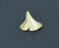 Load image into Gallery viewer, Anhänger Silber 925 vergoldet Ginkgo Blatt 10mm 15mm - chic-net.de
