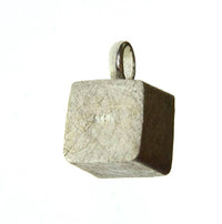 Load image into Gallery viewer, Anhänger Silber 925 Würfel crushed Stein 10mm - chic-net.de
