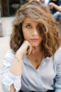 Cargar imagen en el visor de la galería, Armband Brass Perlen grün Brass Röhren Blume geöffnet weiß bemalt - chic-net.de
