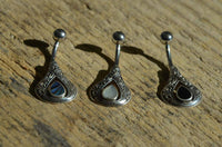 Cargar imagen en el visor de la galería, Bauchnabelpiercing aus Edelstahl Silber mit Tropfen Inlay - chic-net.de
