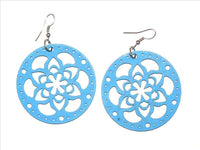 Load image into Gallery viewer, Blaue, Damen-Ohrringe aus Holz, Edelstahlbügel, ca. 50mm Ø - chic-net.de
