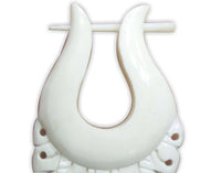 Cargar imagen en el visor de la galería, Bone Pin Creolen 63mm weiß Knochen Ohrringe Handarbeit verzierte Träne Schmuck - chic-net.de
