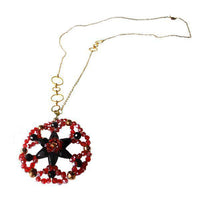 Load image into Gallery viewer, Brass Kette rot schwarz Anhänger rund Blume Glaskristalle facettiert gold nickelfrei Glitzer Schmuck - chic-net.de
