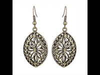 Cargar imagen en el visor de la galería, Brass Ohrringe goldfarben oval spitz oxidiert Löcher Blume - chic-net.de
