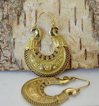 Load image into Gallery viewer, Brass Ohrringe goldfarben rund Ornament Blumen Muster Gitter Kugeln antik golden - chic-net.de
