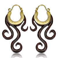 Cargar imagen en el visor de la galería, Brass Ohrringe Narraholz antik golden Messing Bogen Holzornamente - chic-net.de
