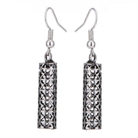 Load image into Gallery viewer, Brass Ohrringe silberfarben oxidiert Zylinder Form Kreise  + Zeichen - chic-net.de
