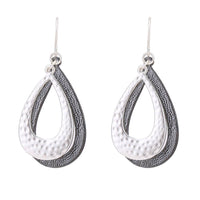 Cargar imagen en el visor de la galería, Brass Ohrringe silberfarben Tropfen groß klein silberfarben grau - chic-net.de
