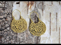 Load image into Gallery viewer, Brass Ohrringe Tribal gewölbt Ellipsen Kreis antik golden Messing - chic-net.de
