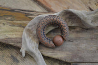 Load image into Gallery viewer, Captive Bead Klemmkugel Ring Sawoholz Piercing Blume - chic-net.de
