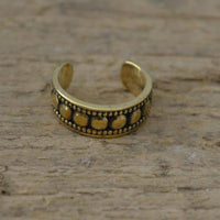 Load image into Gallery viewer, Ear cuffs Punkte Muster groß klein schmal Messing gold - chic-net.de
