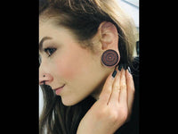 Load image into Gallery viewer, Eisenholz Rosenholz Flesh Plug balinesisches Mandala - chic-net.de
