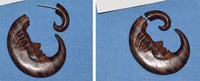 Load image into Gallery viewer, Fake Holz Piercing Halbmond Gesicht Steckverschluss braun gemasert Ohrring - chic-net.de

