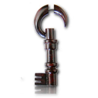 Cargar imagen en el visor de la galería, Fake Holz Piercing Schlüssel Narra Wood Plug nickelfrei Edelstahl Ohrstecker Organic Tribal - chic-net.de
