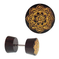 Load image into Gallery viewer, Fake Holz Plug Piercing Edelstahl Gravur teils golden verschiedene Motive - chic-net.de
